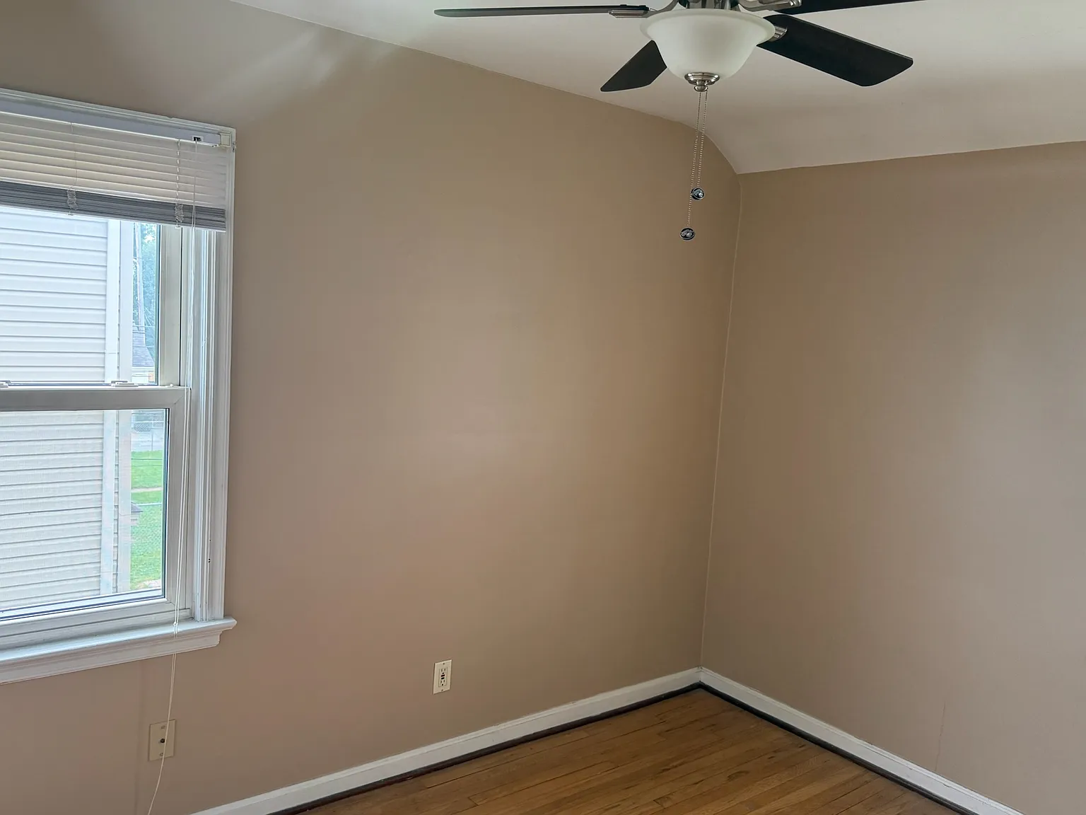 2 bed, $1,200 — Photo 4