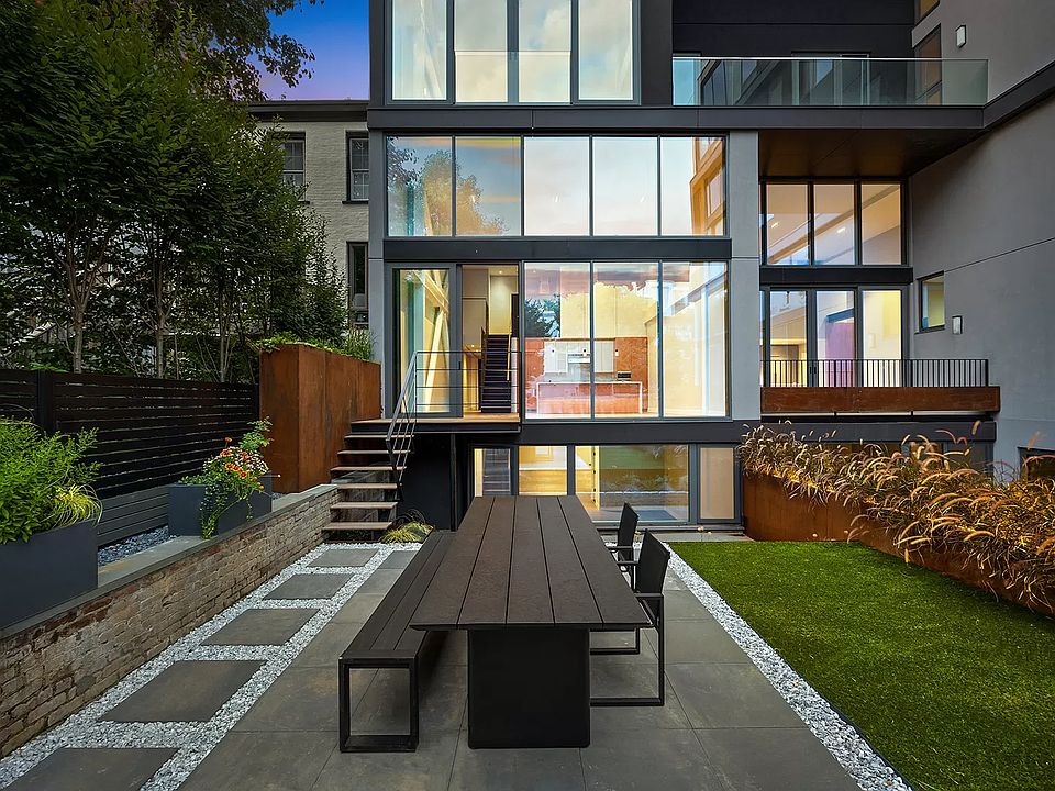 1st image of 478 Degraw St