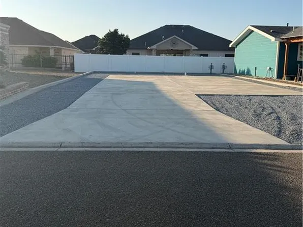 2106 E Bogey Dr, Mission, TX 78572