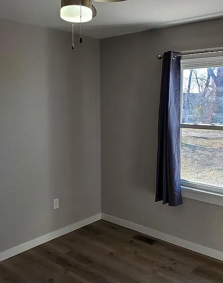 Middle Bedroom