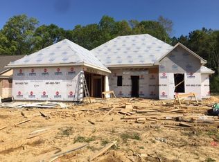 137 Windsor Ct, Clinton, MS 39056