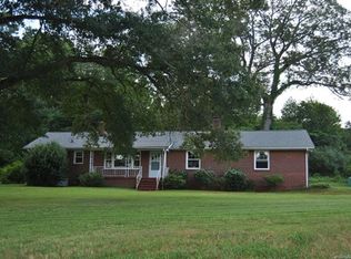 120 Ws Deck Dr, Bessemer City, NC 28016