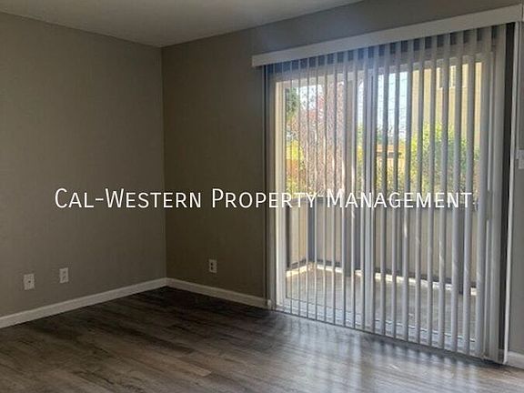 3rd image of 2326 Pauline Dr Unit 1B