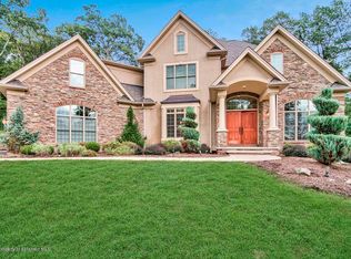 120 Rock Ridge Dr, Clarks Summit, PA 18411