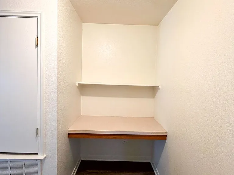 310 Cedar Ridge Dr — Photo 11