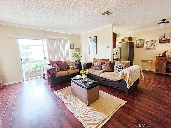 2nd image of 5055 Coldwater Canyon Ave APT 205