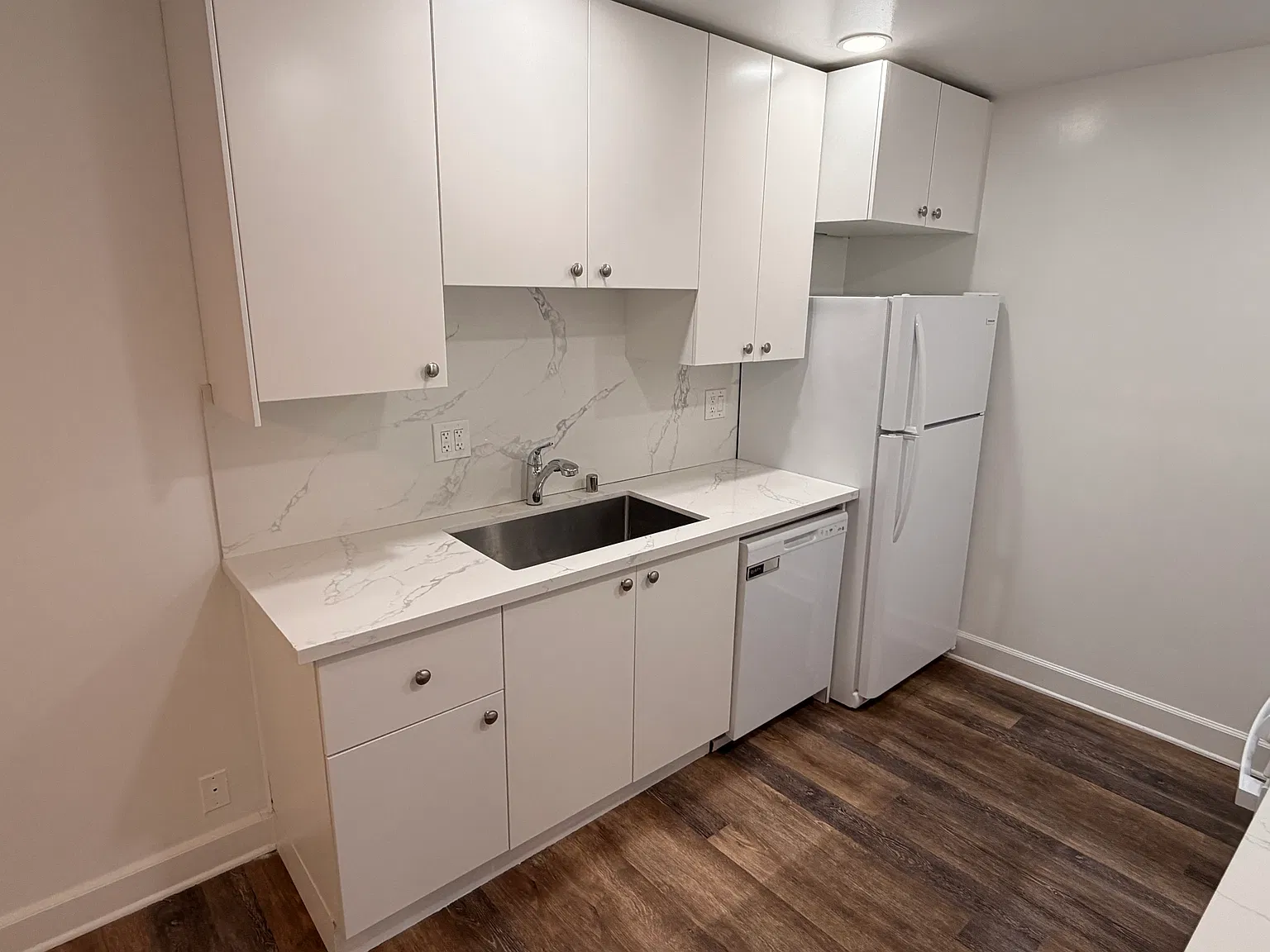 3 bed, 1500 sqft, $4,395 — Photo 2