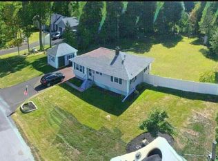 117 Homestead Rd, Holden, MA 01520