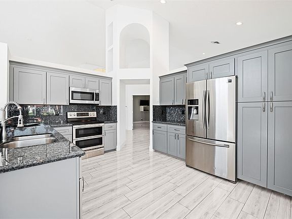 3rd image of 4201 NW 66th Ave