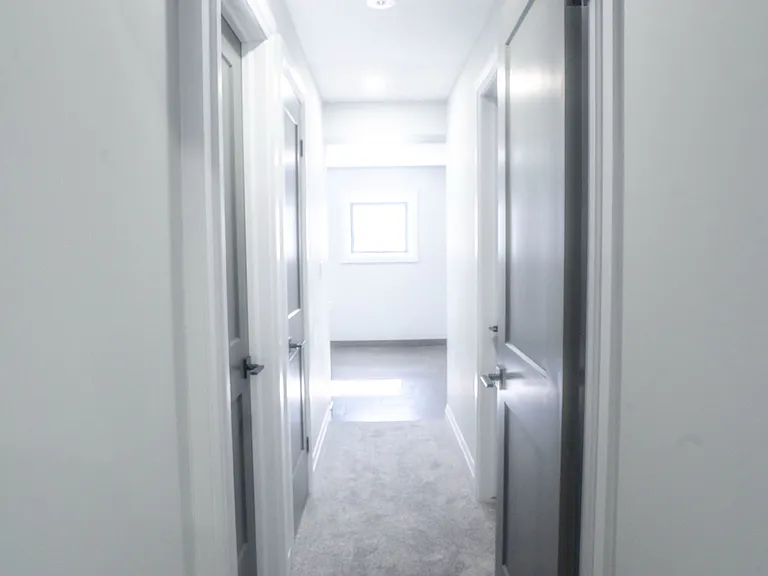 130 Elgin St #2 — Photo 11