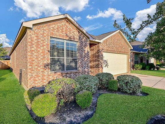 5th image of 15406 Key Crest Ln