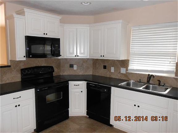 2nd image of 18175 Lake Dr E