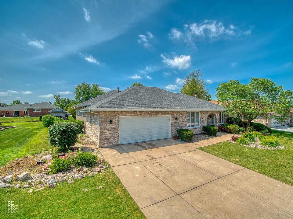 1st image of 13447 Farm View St