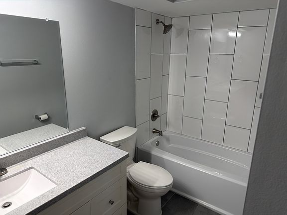 2nd image of 110 W 66th St APT 5