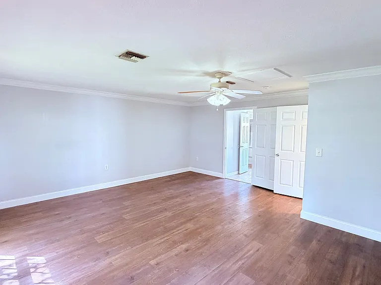 6 Carriage Hill Cir — Photo 43