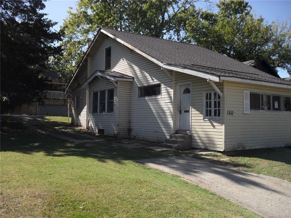 1st image of 1831 Walker Ave