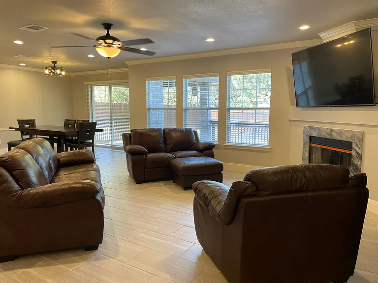 21938 Legend Point Dr — Photo 40