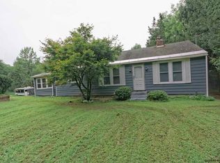 22 Shufelt Rd, Nassau, NY 12123