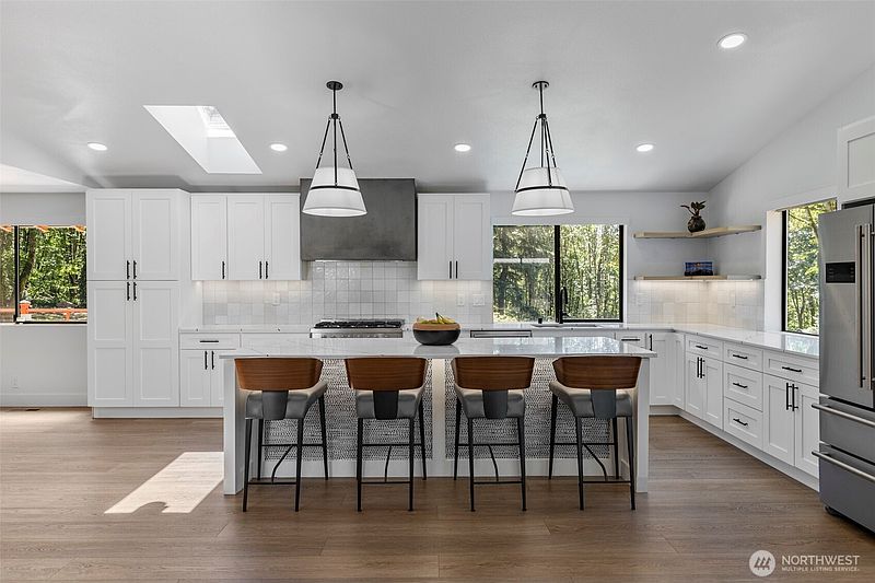 5th image of 20921 SE 159th Street