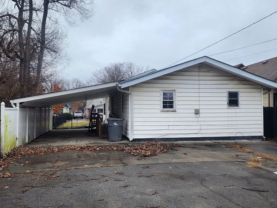 2nd image of 2929 N Gale St
