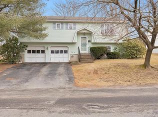 319 Windy Dr, Waterbury, CT 06705