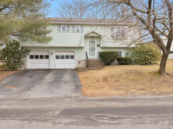 319 Windy Drive, Waterbury, CT 06705