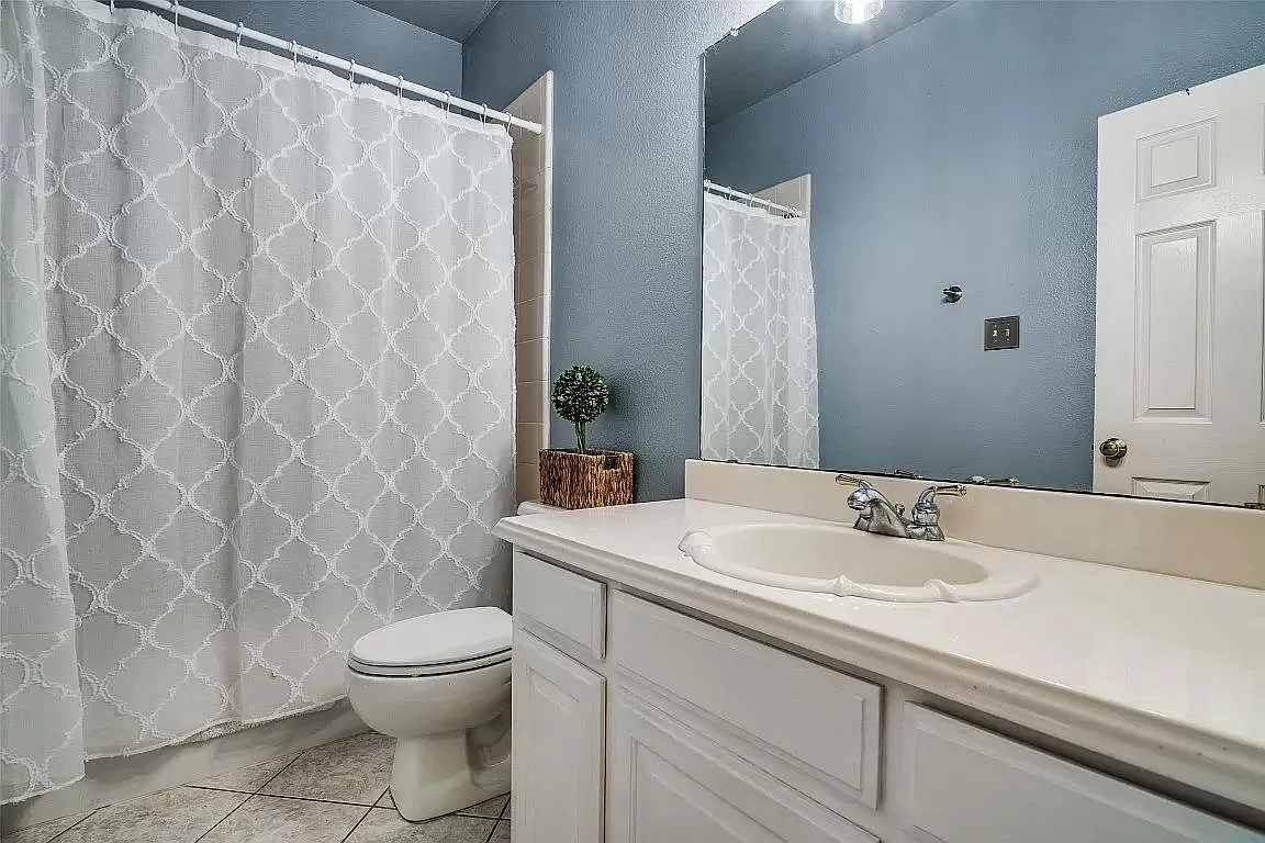 606 Green Apple Dr — Photo 2