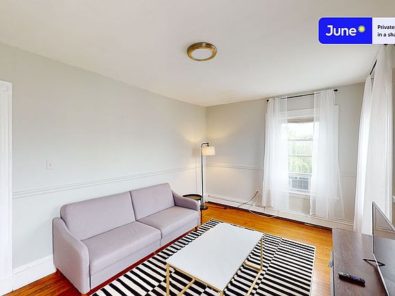 5th image of 76 Easton St #A