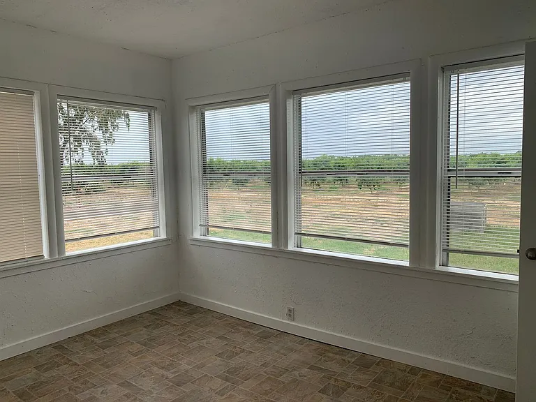 10650 Township Rd — Photo 5