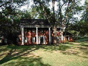 4th image of 15945 Regian Dr