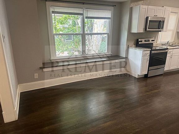 5th image of 4246 Charlotte St
