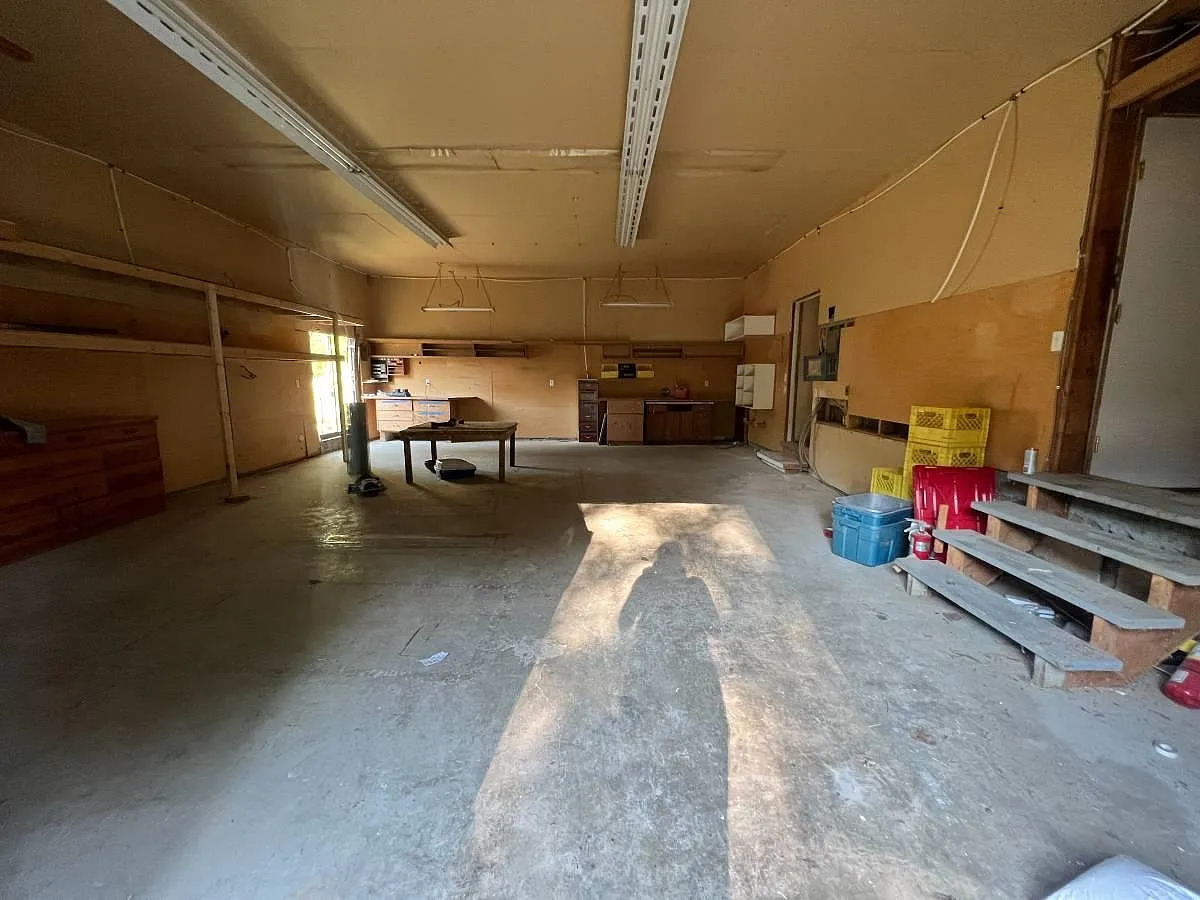 Studio, 700 sqft, $1,750 — Photo 4