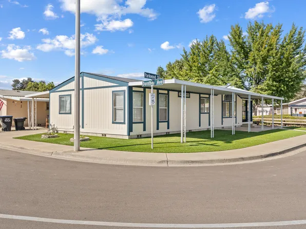 3131 S Parkwood Street, Visalia, CA 93277