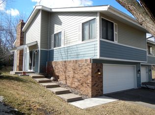 9854 Brighton Ln, Eden Prairie, MN 55347