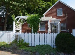 50 Rowland St, Marblehead, MA 01945