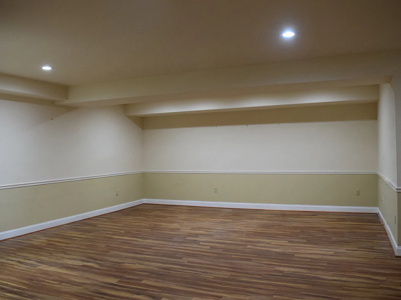 2 bed, 1800 sqft, $3,000 — Photo 4