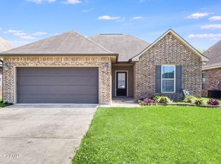 606 Magnolia Knee Dr, Carencro, LA 70520