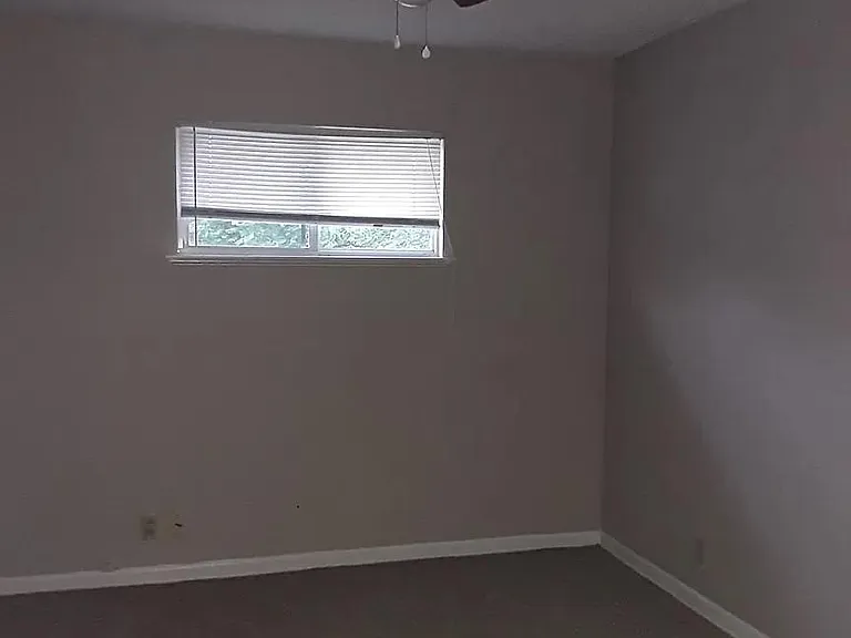 2228 N Alexander St — Photo 8