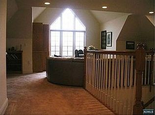 250 Bearwoods Rd #250, Park Ridge, NJ 07656