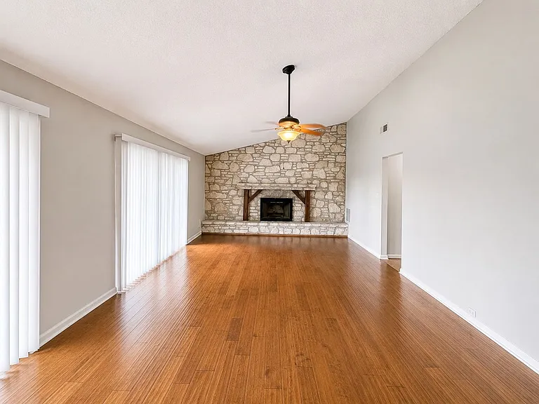 16606 Martins Ferry St — Photo 7