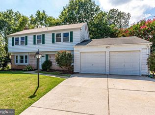 13123 Pavilion Ln, Fairfax, VA 22033