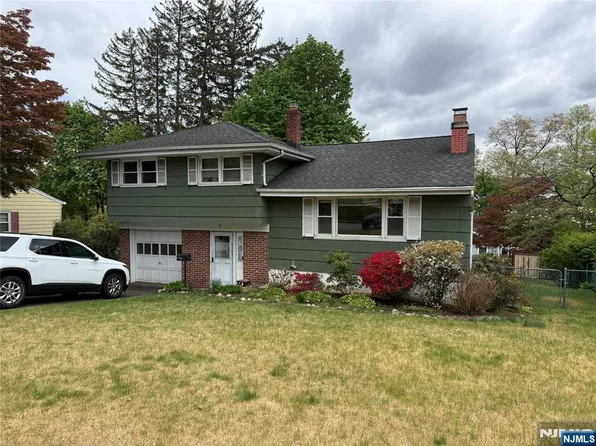 91 Hasbrouck Ave, Emerson, NJ 07630
