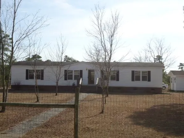 408 Brians Woods Rd, Maple Hill, NC 28454