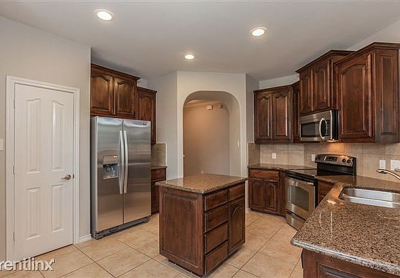 04-Kitchen