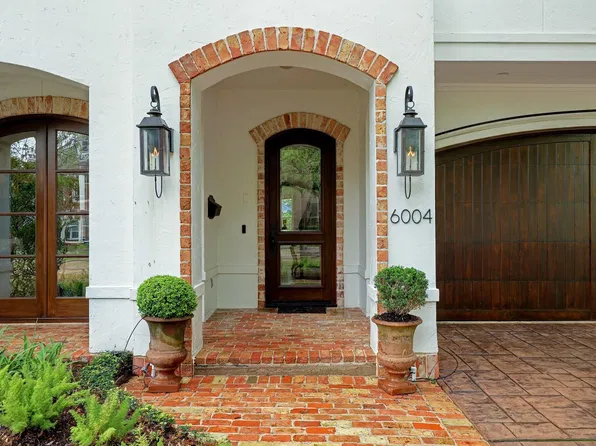 6004 Lake St, Houston, TX 77005