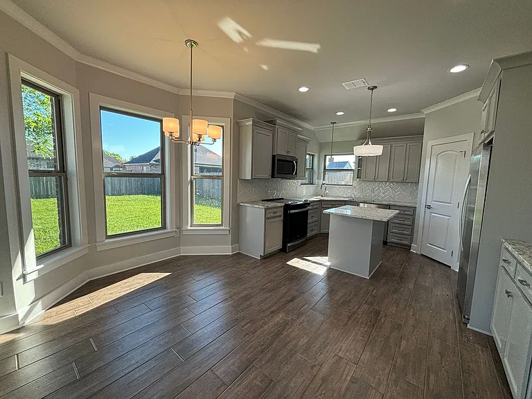 520 Half Moon Ct — Photo 7