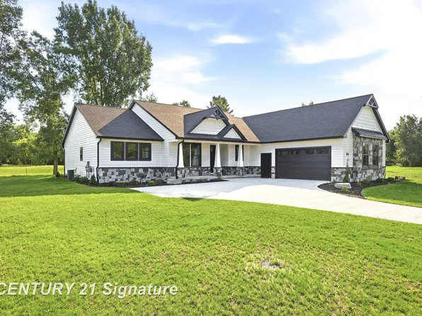 80 Sawmill Creek Trl, Saginaw, MI 48603
