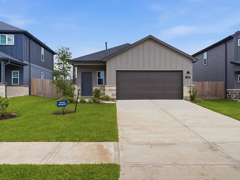 610 Amber Falls Dr — Photo 1
