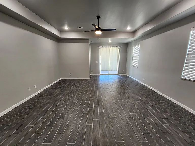 4711 Big Springs St — Photo 12