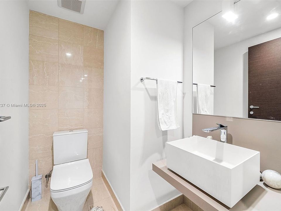 1st image of 1000 Brickell Plz #2311
